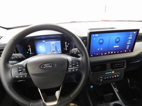 New 2025 Ford Maverick XLT w/ XLT Luxury Package image 7