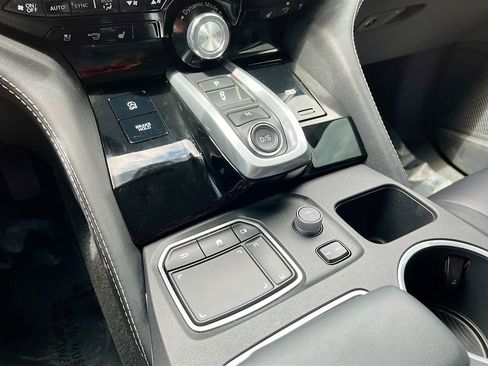 Used 2024 Acura MDX SH-AWD w/ Advance Package image 17