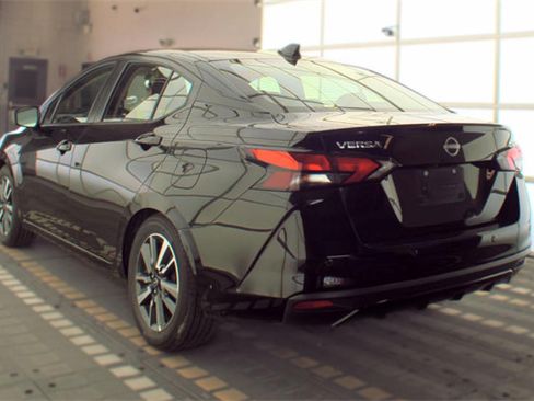 Used 2025 Nissan Versa SV FWD image 6