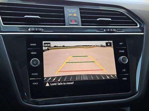 Used 2024 Volkswagen Tiguan SE R-Line w/ MDO Package, Three-Row FWD image 27
