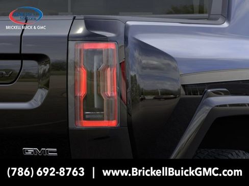 New 2026 GMC Hummer EV 4x4 Crew Cab image 11