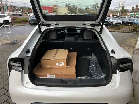 New 2026 Toyota Prius Plug-In Hybrid image 24