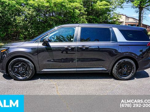 Used 2025 Kia Carnival FWD image 7
