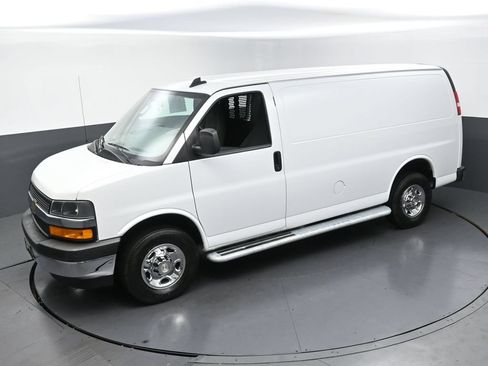 Used 2024 Chevrolet Express 2500 w/ Driver Convenience Package RWD image 35