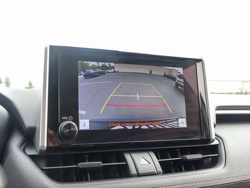 Certified 2024 Toyota RAV4 LE AWD/4WD image 29