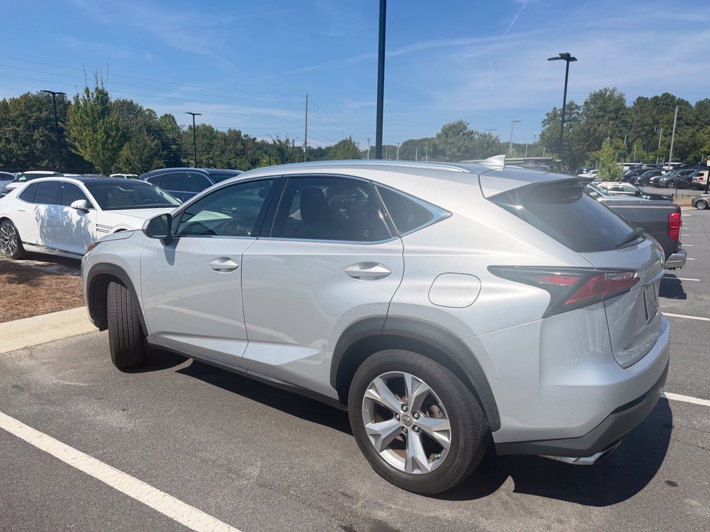 Used 2017 Lexus NX 200t FWD image 4