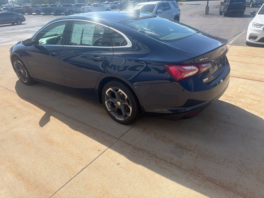 Used 2022 Chevrolet Malibu LT FWD image 13