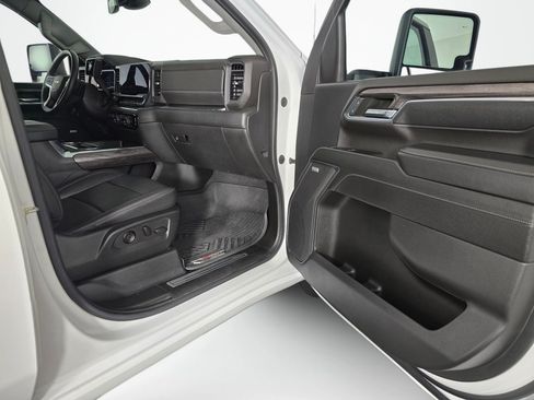 Used 2024 Chevrolet Silverado 3500 LTZ w/ LTZ Plus Package AWD/4WD image 41