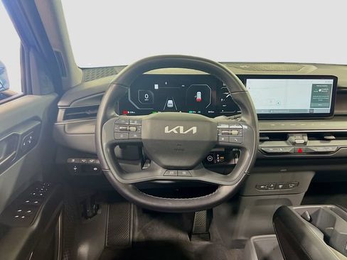 Certified 2024 Kia EV9 Wind AWD/4WD image 24