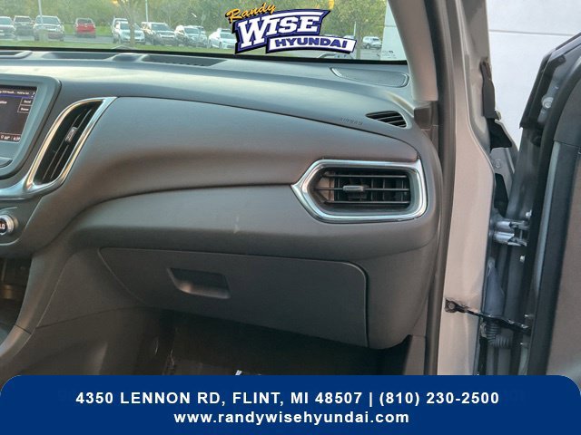 Used 2024 Chevrolet Equinox LT w/ Driver Convenience Package AWD/4WD image 39