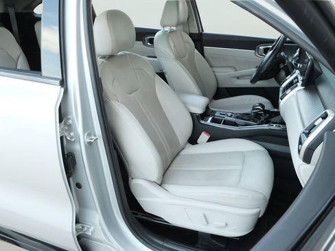 Used 2022 Kia Sorento SX FWD image 29