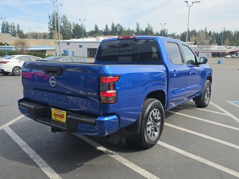 Certified 2024 Nissan Frontier SL w/ Technology Package AWD/4WD image 5