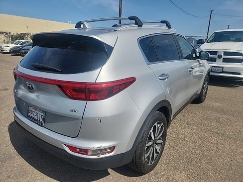 Used 2018 Kia Sportage EX FWD image 12