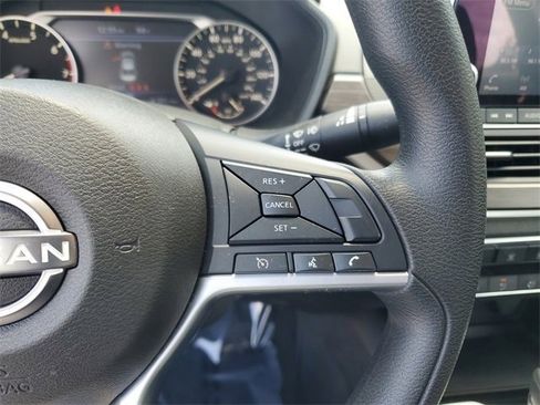 Used 2024 Nissan Altima 2.5 SV image 24