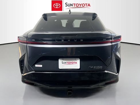 Used 2023 Lexus RZ 450e Premium image 5