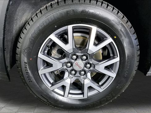 Certified 2023 GMC Acadia SLT AWD/4WD image 30