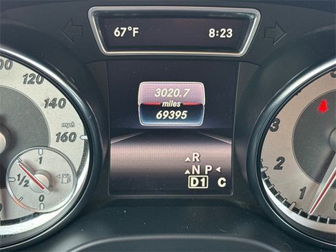 Used 2016 Mercedes-Benz GLA 250 4MATIC image 31