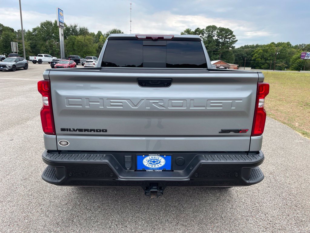 Used 2024 Chevrolet Silverado 1500 ZR2 w/ Technology Package AWD/4WD image 5