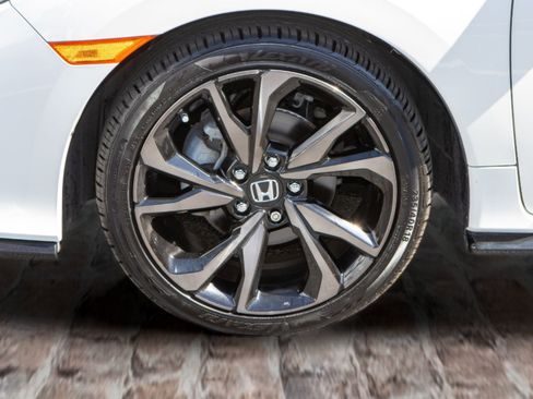 Used 2018 Honda Civic Sport image 33