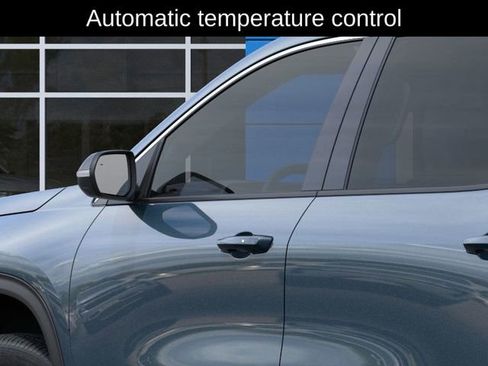 New 2025 Chevrolet Traverse LT w/ Enhanced Driving Package image 13