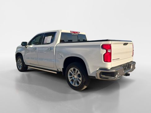 Used 2025 Chevrolet Silverado 1500 LTZ w/ LTZ Premium Package AWD/4WD image 3