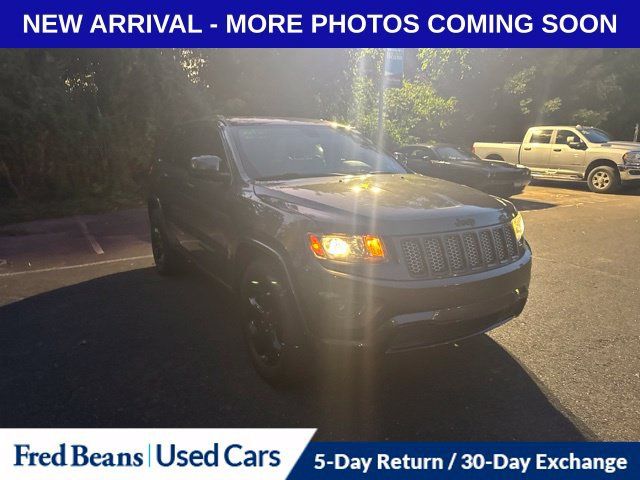 Used 2015 Jeep Grand Cherokee Altitude AWD/4WD image 1