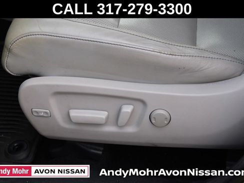Used 2014 Toyota Highlander Limited AWD/4WD image 18