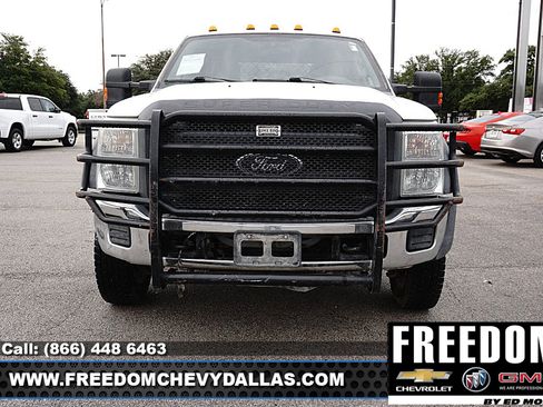 Used 2015 Ford F550 4x4 Crew Cab Super Duty image 2