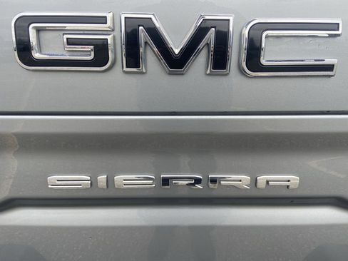 Used 2024 GMC Sierra 1500 Elevation w/ X31 Off-Road Package AWD/4WD image 31