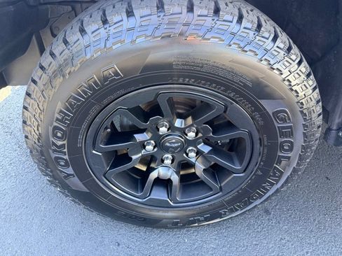 Used 2022 RAM 1500 Warlock AWD/4WD image 17