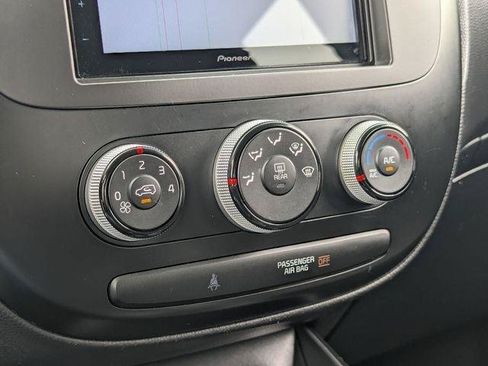 Used 2018 Kia Soul FWD image 17