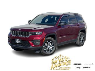 Used 2025 Jeep Grand Cherokee Laredo X w/ Luxury Tech Group I video 1
