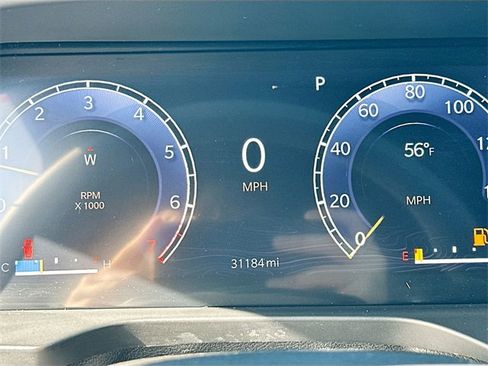 Used 2023 Jeep Grand Cherokee Altitude image 12