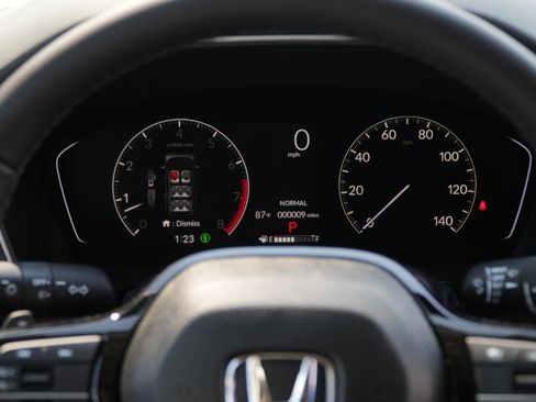 New 2025 Honda Pilot Touring image 26