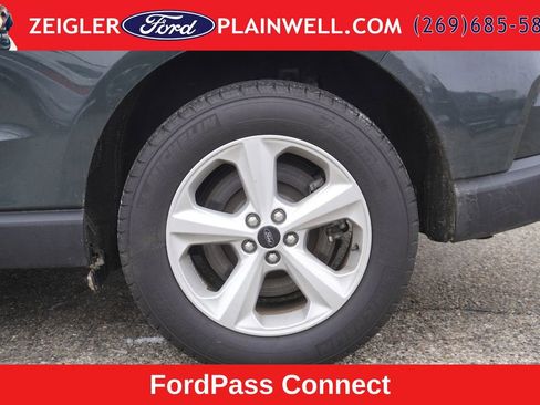 Used 2023 Ford Edge SE AWD/4WD image 6