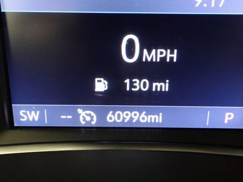 Used 2023 GMC Terrain SLT image 15