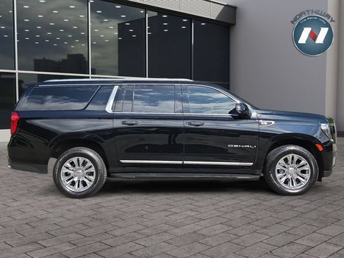 Used 2021 GMC Yukon XL Denali AWD/4WD image 6