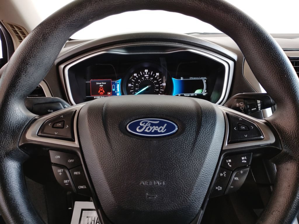 Used 2019 Ford Fusion SE FWD image 29