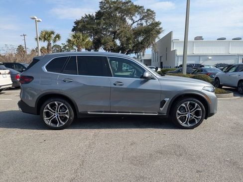New 2026 BMW X5 xDrive40i w/ Climate Comfort Package AWD/4WD image 3