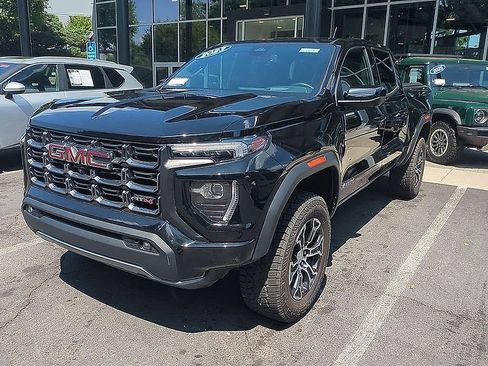 Used 2023 GMC Canyon AT4 w/ AT4 Premium Package AWD/4WD image 1