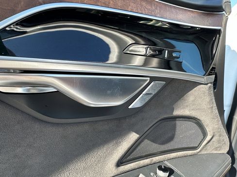 Used 2021 Audi A8 L 4.0T w/ Luxury Package image 21