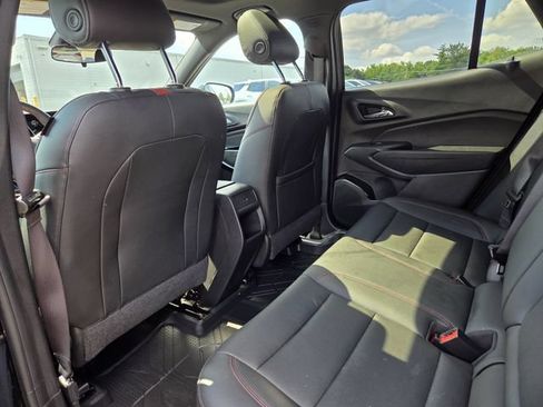 Certified 2024 Chevrolet Trax RS w/ Sunroof Package FWD image 12