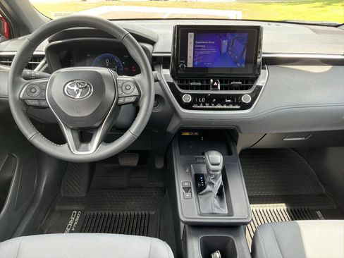 Used 2026 Toyota Corolla Cross AWD Hybrid image 28
