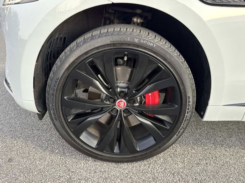 Used 2023 Jaguar F-PACE R-Dynamic S image 10