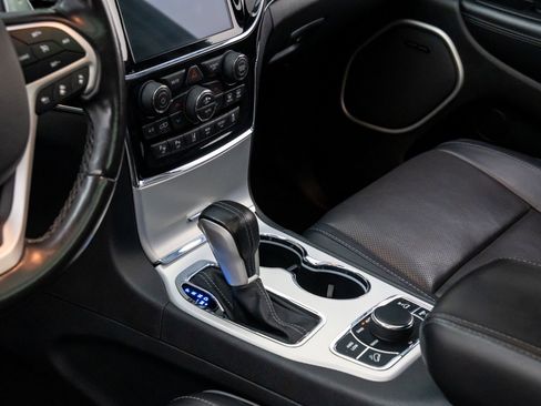 Used 2020 Jeep Grand Cherokee Summit image 11