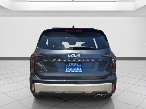 Used 2024 Kia Telluride SX FWD image 6