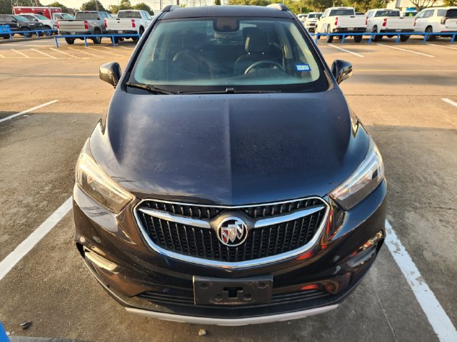 Used 2021 Buick Encore Preferred AWD/4WD image 2