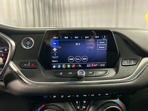 Used 2022 Chevrolet Blazer LT FWD image 17