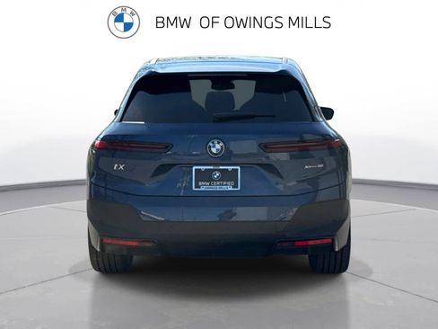 Certified 2022 BMW iX xDrive50 w/ Premium Package AWD/4WD image 7