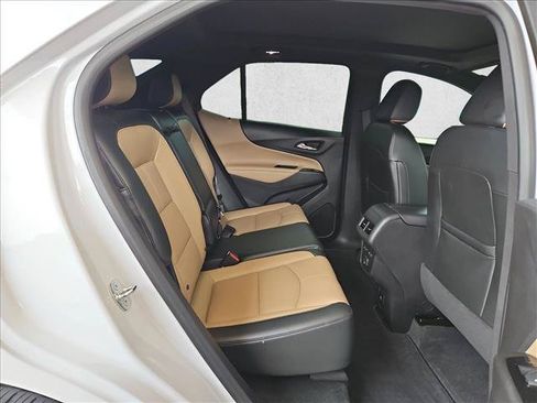 Used 2024 Chevrolet Equinox Premier FWD image 21